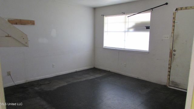 2722 E David Drive, Gulfport, MS 39503