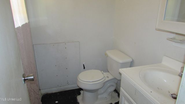 2722 E David Drive, Gulfport, MS 39503
