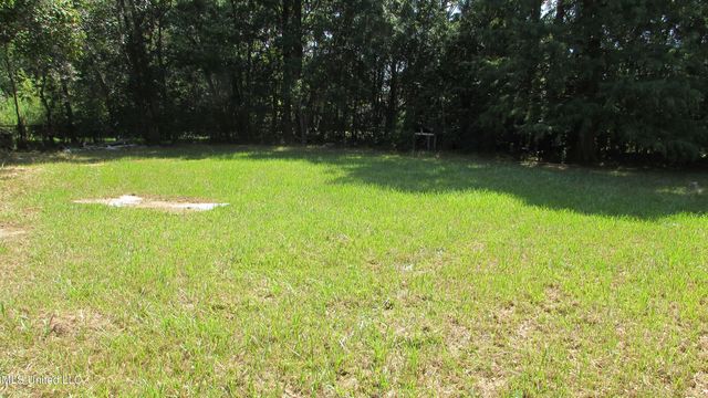 2722 E David Drive, Gulfport, MS 39503