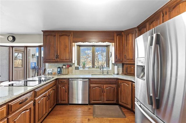 23680 W 289th Terrace, Paola, KS 66071