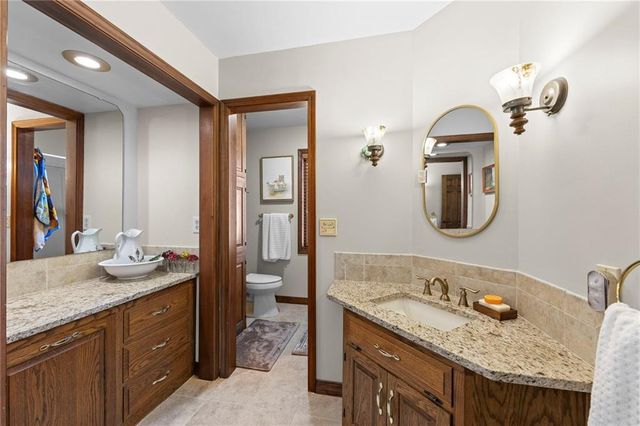 23680 W 289th Terrace, Paola, KS 66071