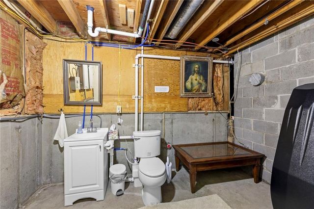 23680 W 289th Terrace, Paola, KS 66071