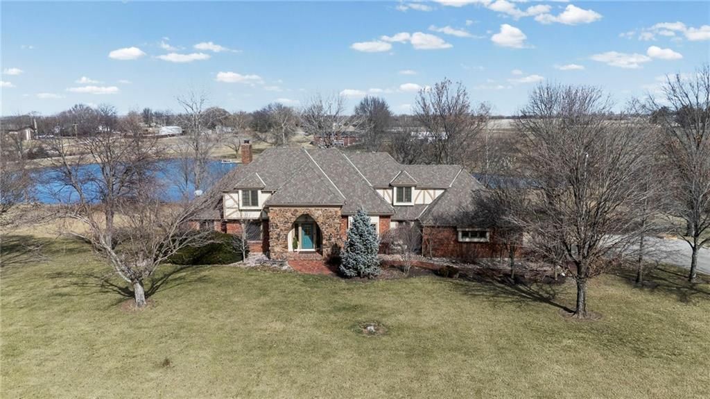 23680 W 289th Terrace, Paola, KS 66071