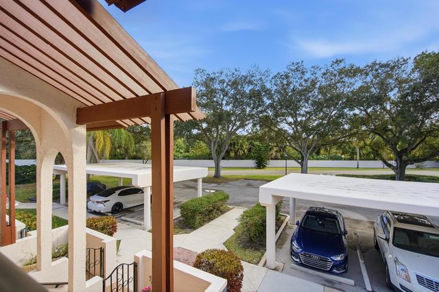 6100 SE Martinique Drive 201, Stuart, FL 34997