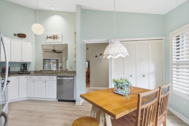 6100 SE Martinique Drive 201, Stuart, FL 34997