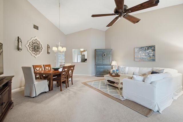 6100 SE Martinique Drive 201, Stuart, FL 34997