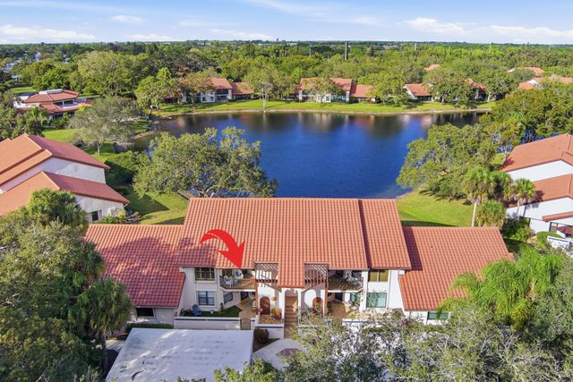 6100 SE Martinique Drive 201, Stuart, FL 34997