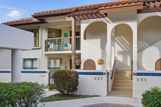 6100 SE Martinique Drive 201, Stuart, FL 34997