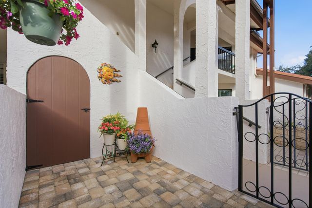 6100 SE Martinique Drive 201, Stuart, FL 34997