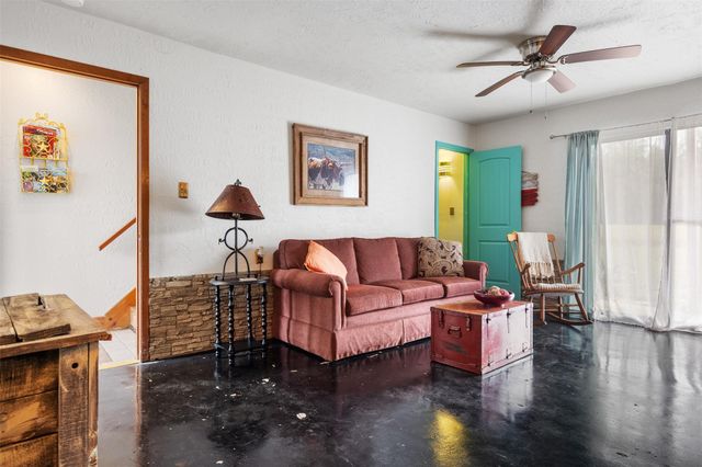 45 Cypress Fairway VLG, Wimberley, TX 78676