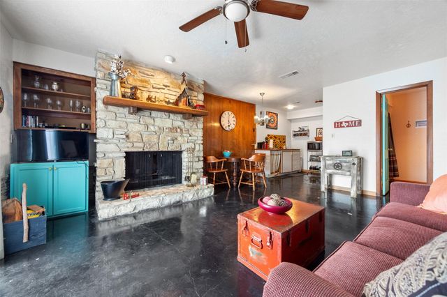45 Cypress Fairway VLG, Wimberley, TX 78676