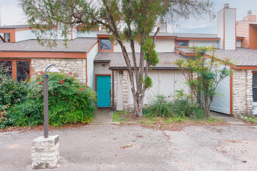 45 Cypress Fairway VLG, Wimberley, TX 78676