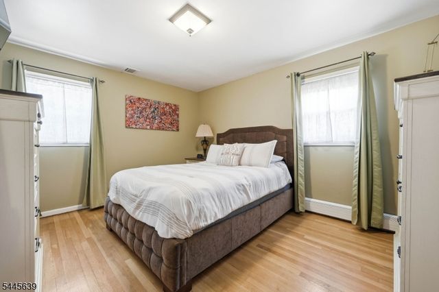 3 Seneca Trl, Jefferson Twp., NJ 07438