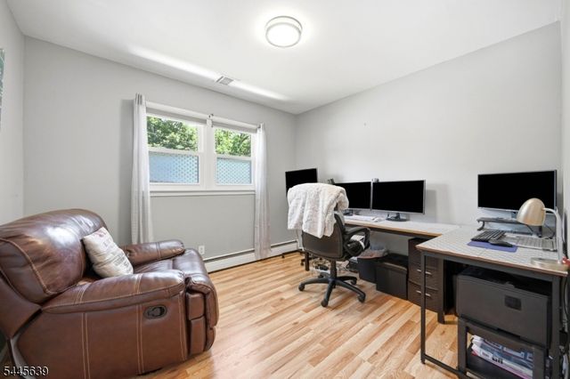 3 Seneca Trl, Jefferson Twp., NJ 07438