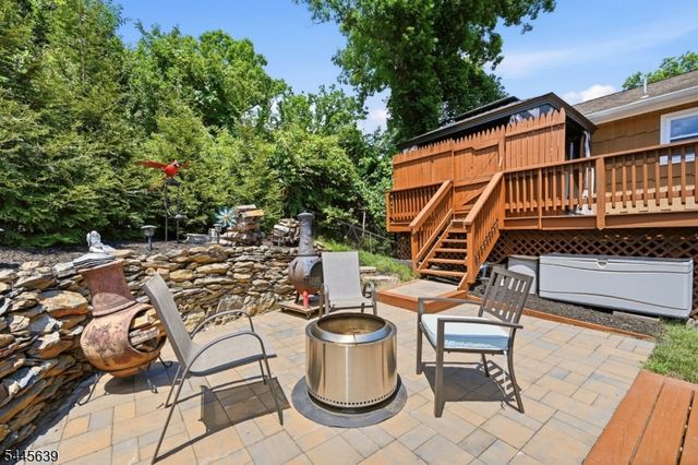 3 Seneca Trl, Jefferson Twp., NJ 07438