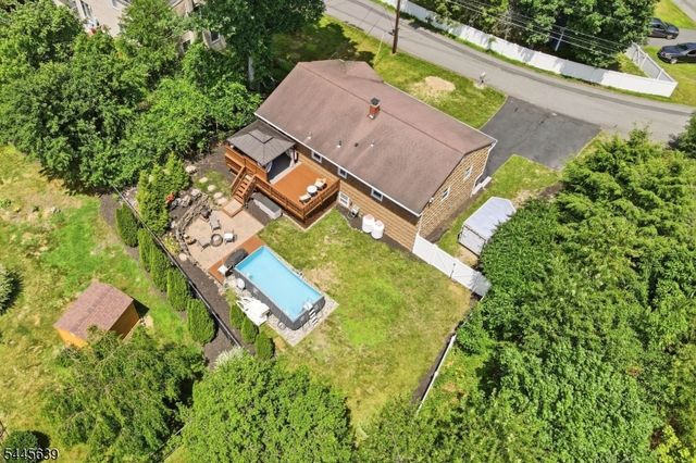 3 Seneca Trl, Jefferson Twp., NJ 07438