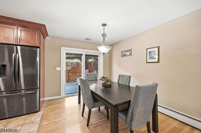 3 Seneca Trl, Jefferson Twp., NJ 07438
