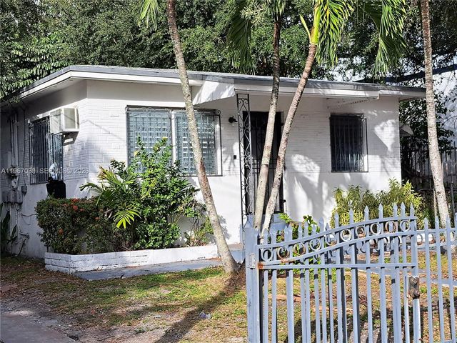 71 NE 67th St A, Miami, FL 33138