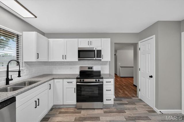 1688 Knightwood Lane, O'fallon, MO 63366