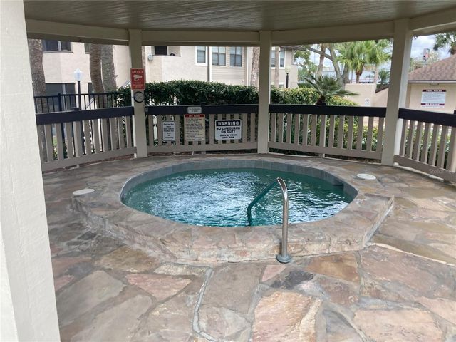 2918 ANTIQUE OAKS CIRCLE 26, Winter Park, FL 32792