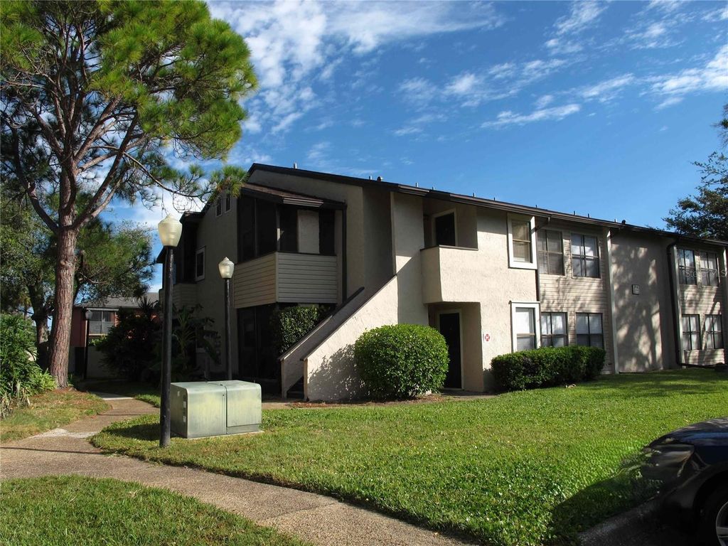 2918 ANTIQUE OAKS CIRCLE 26, Winter Park, FL 32792