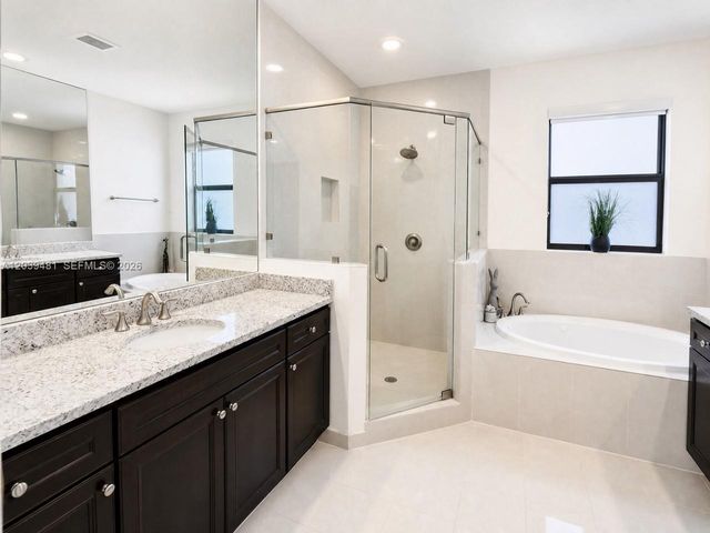 8605 NW 102nd Court, Doral, FL 33178