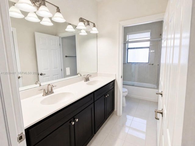 8605 NW 102nd Court, Doral, FL 33178