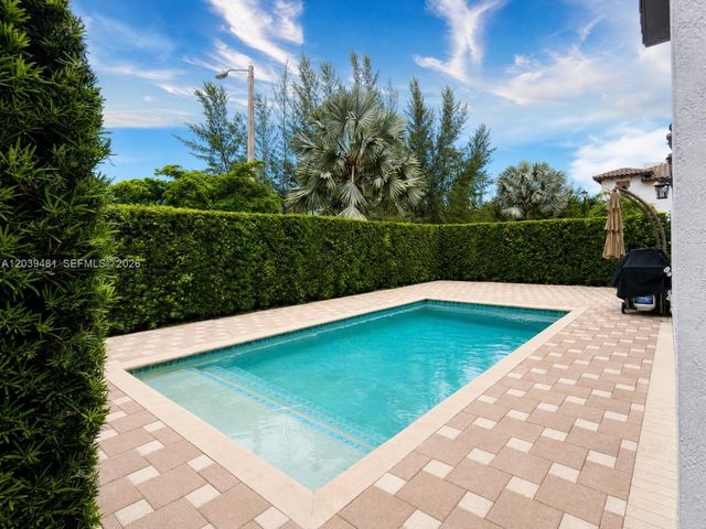 8605 NW 102nd Court, Doral, FL 33178