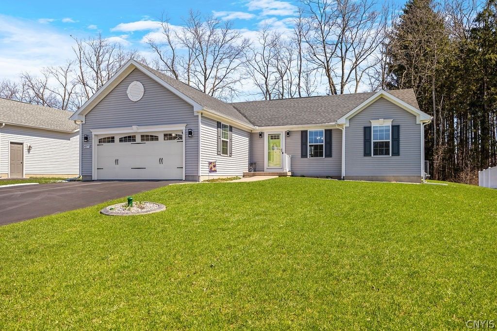 8577 Cobalt Drive, Cicero, NY 13039