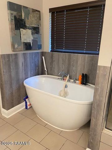 213 E Peck Boulevard, Lafayette, LA 70508