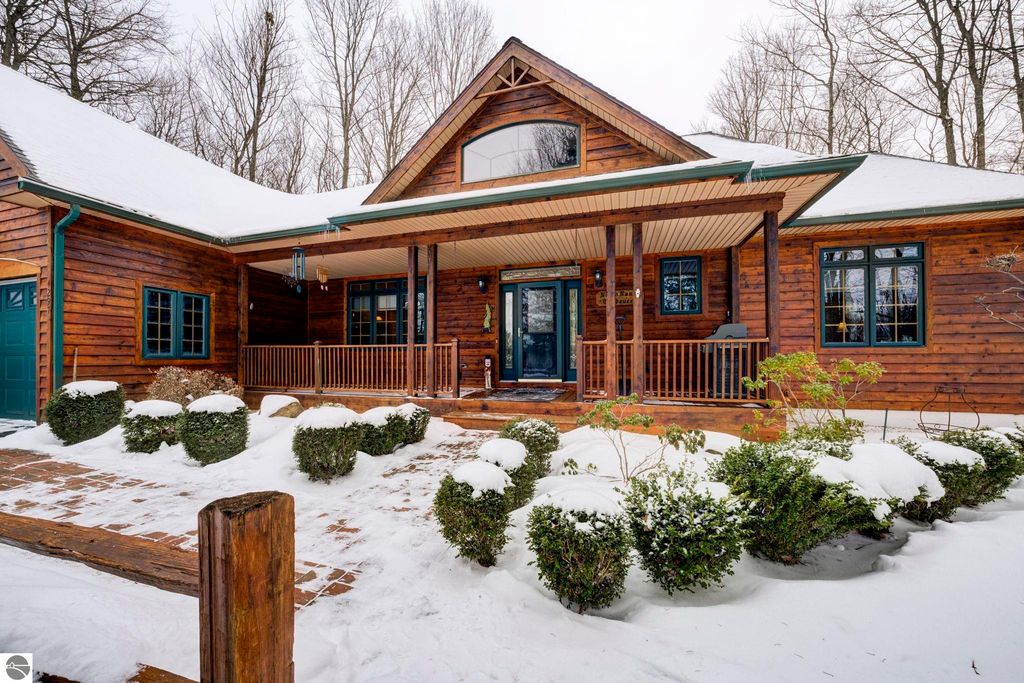 Image 1 of property listing at 4297 Ridge Run, Bellaire, MI 49615