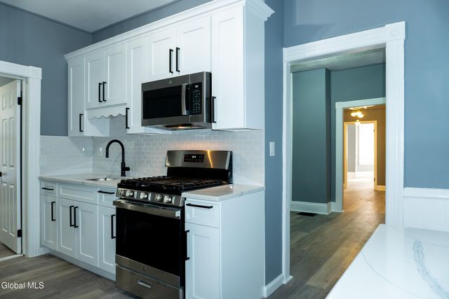 205 Victory Avenue, Schenectady, NY 12307