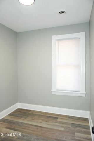 205 Victory Avenue, Schenectady, NY 12307