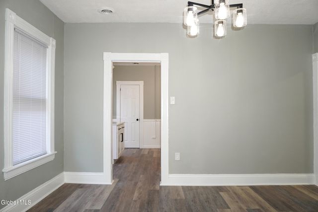 205 Victory Avenue, Schenectady, NY 12307