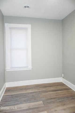 205 Victory Avenue, Schenectady, NY 12307