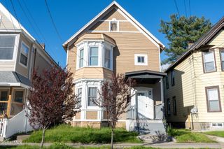205 Victory Avenue, Schenectady, NY 12307