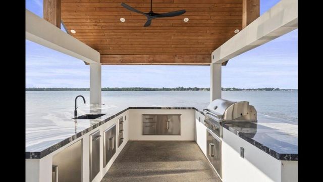 151 Applehead Island DR, Horseshoe Bay, TX 78657