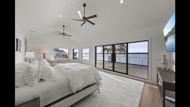 151 Applehead Island DR, Horseshoe Bay, TX 78657