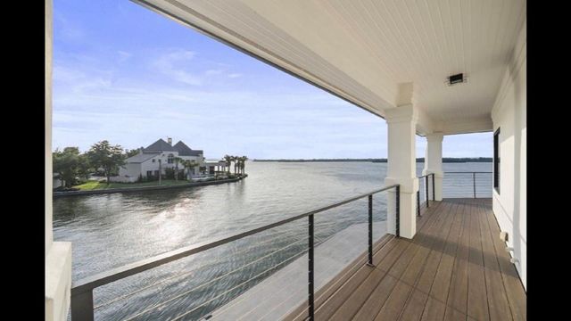 151 Applehead Island DR, Horseshoe Bay, TX 78657