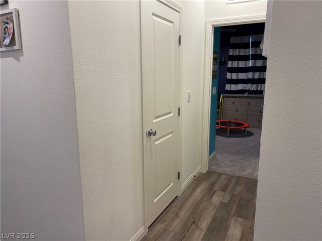 712 Icy Fjord Lane, Henderson, NV 89015