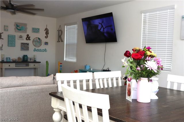 712 Icy Fjord Lane, Henderson, NV 89015