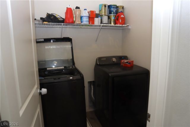 712 Icy Fjord Lane, Henderson, NV 89015