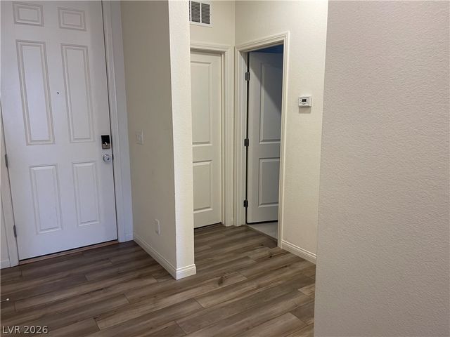 712 Icy Fjord Lane, Henderson, NV 89015