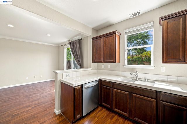 2401 Coffeeberry Road, West Sacramento, CA 95691