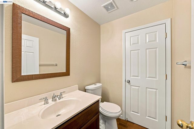 2401 Coffeeberry Road, West Sacramento, CA 95691