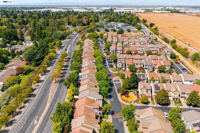 2401 Coffeeberry Road, West Sacramento, CA 95691