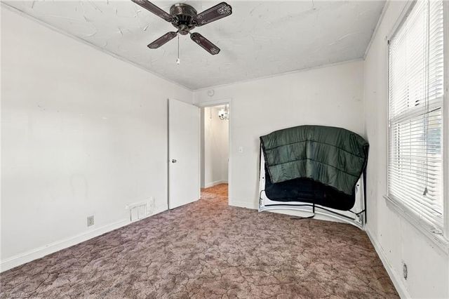 607 Walker Avenue, Graham, NC 27253
