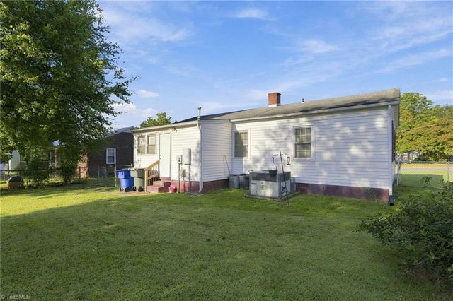 607 Walker Avenue, Graham, NC 27253