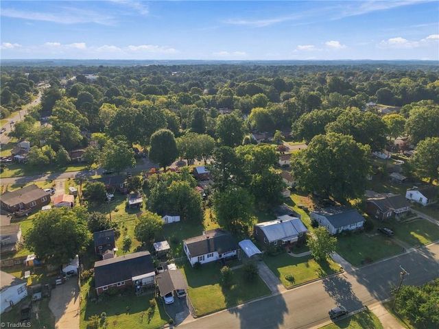 607 Walker Avenue, Graham, NC 27253