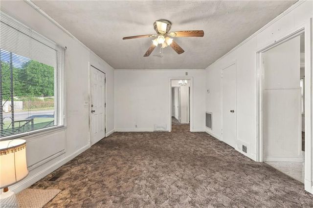 607 Walker Avenue, Graham, NC 27253